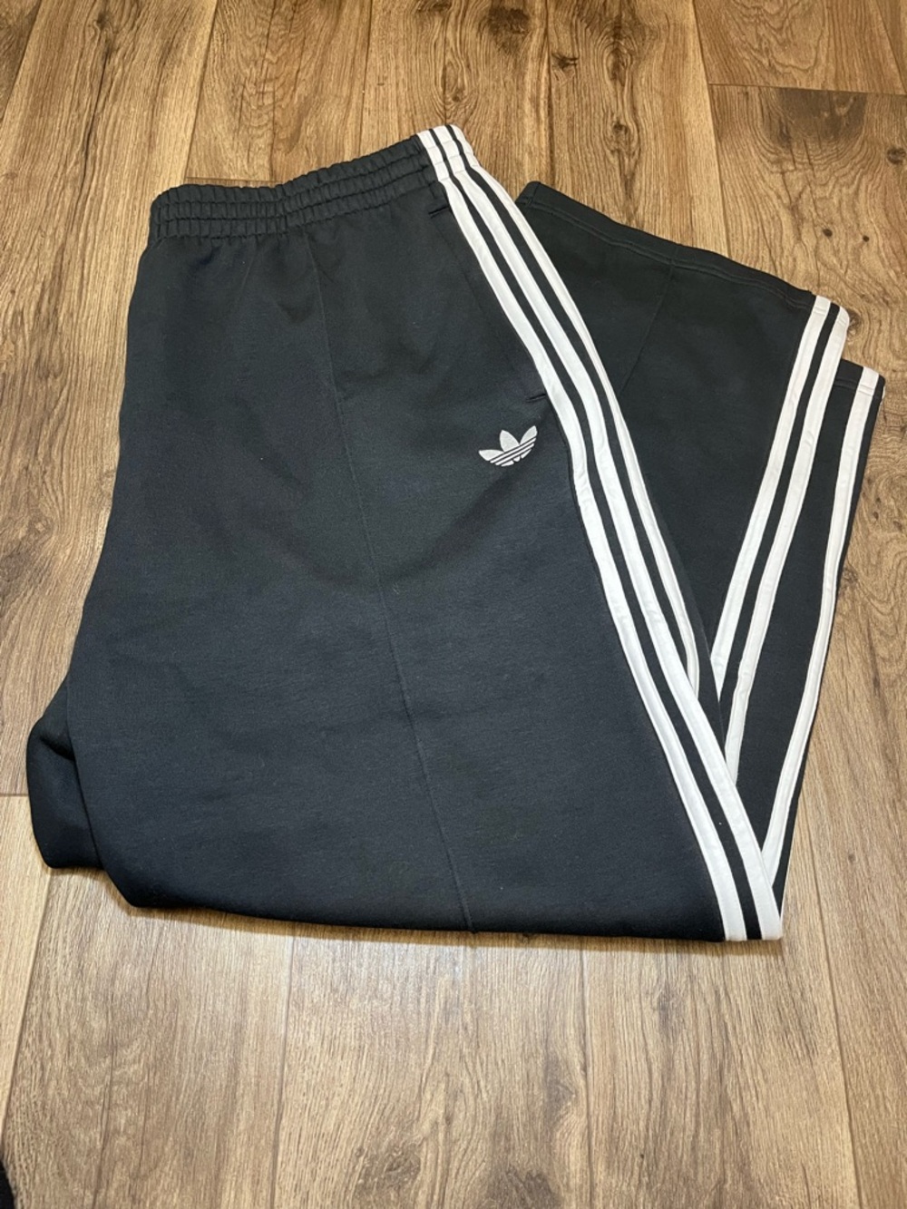 Adidas Originals Men’s XL Spacer Drill Track Pants Black White Trefoil NWT MSRP